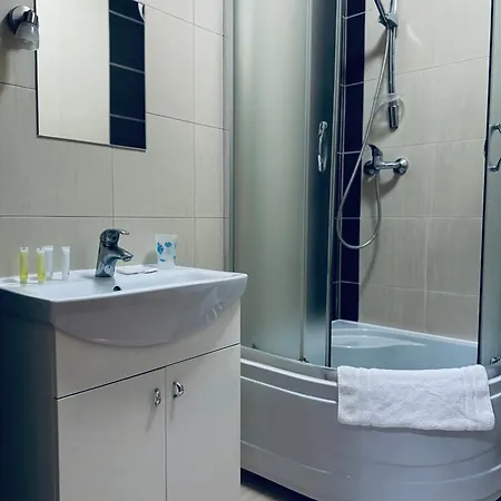 Etna Hotel Lviv
