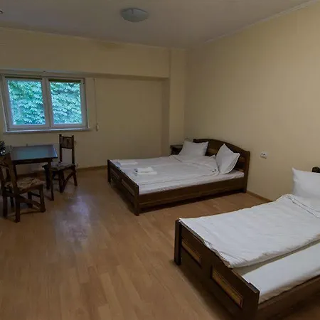 Etna Hotel 3*